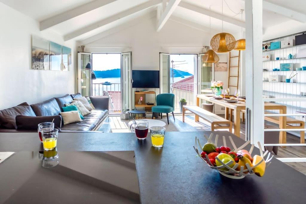 #40 Bright Sea View Suite For 6 2Mins Walk Port & Sea Villefranche-sur-Mer Exterior foto